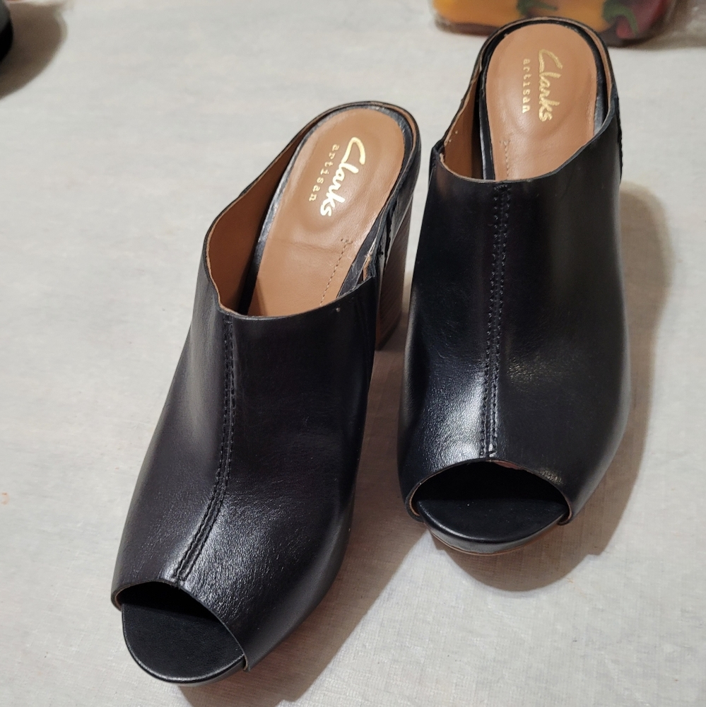 Size 7 Clark's Black Mule